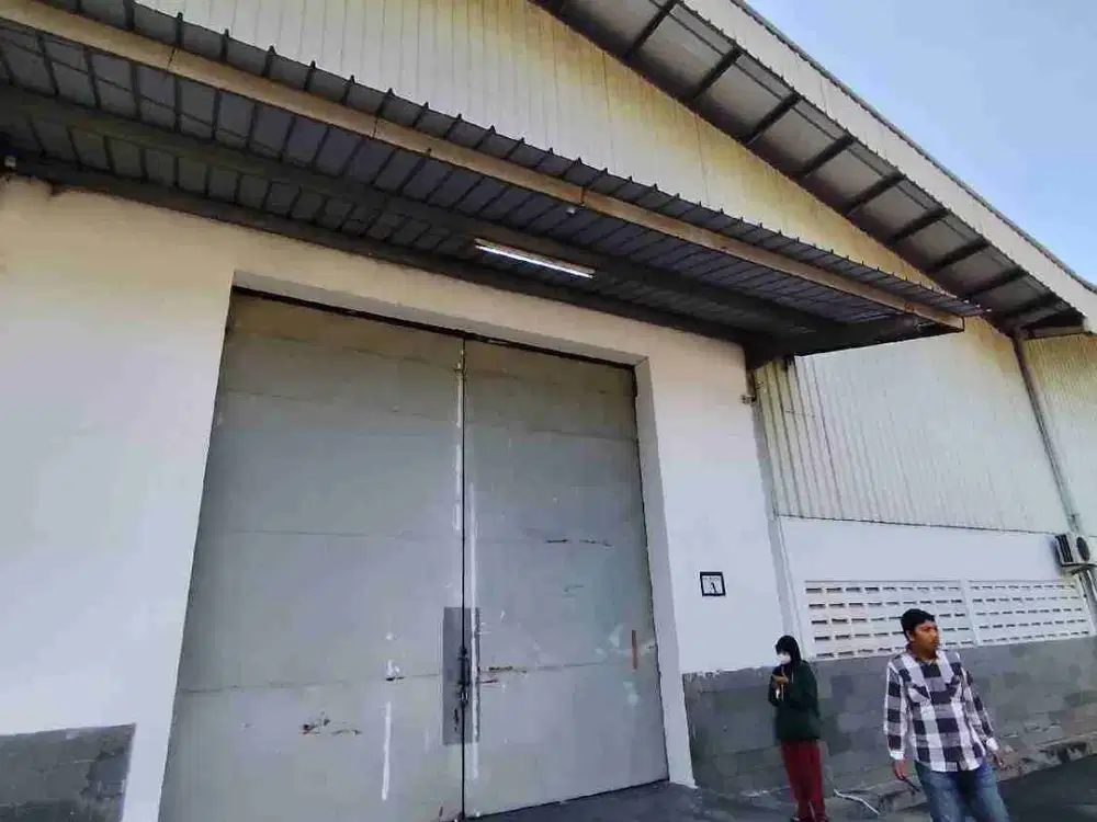 Gudang 2000m² Akses tol BSD  Cocok Logistik & Distribusi