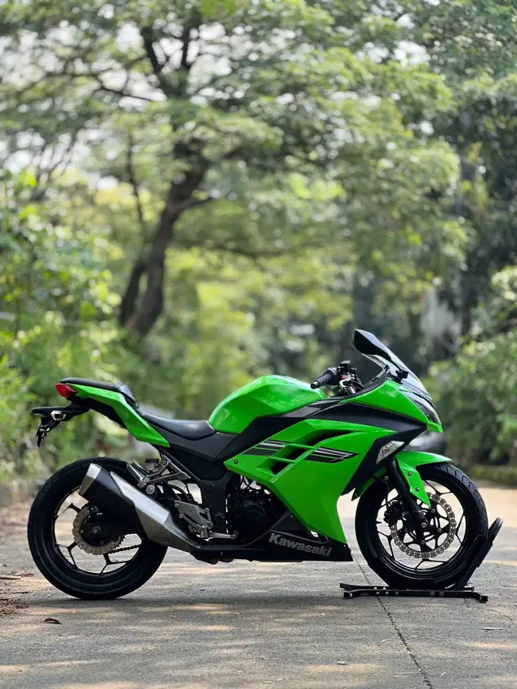 KAWASAKI NINJA 250 FI OLD 2017 HIJAU KM 7K PAJAK PANJANG RASA BARU