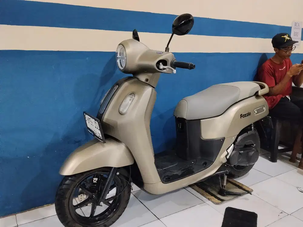 DIJUAL YAMAHA FAZZIO LUX HYBRID 2025 GRES