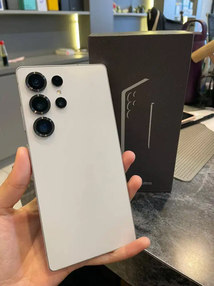 Samsung Galaxy S25 Ultra 12/1TB Sein Like new