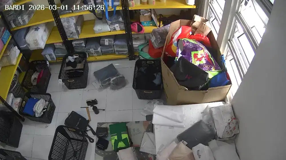 Driver dan laundry bagian setrika