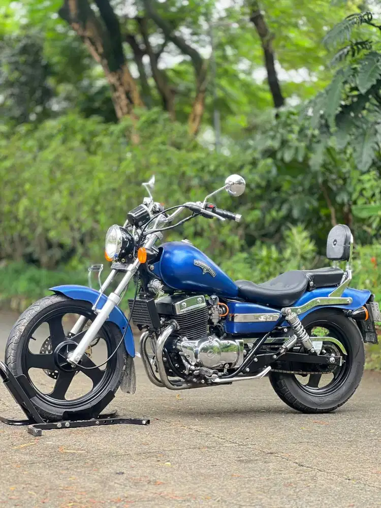 BENELLI PATAGONIAN EAGLE 250 KARBU 2023 BIRU KM LOW PAJAK ON SIAP GAS