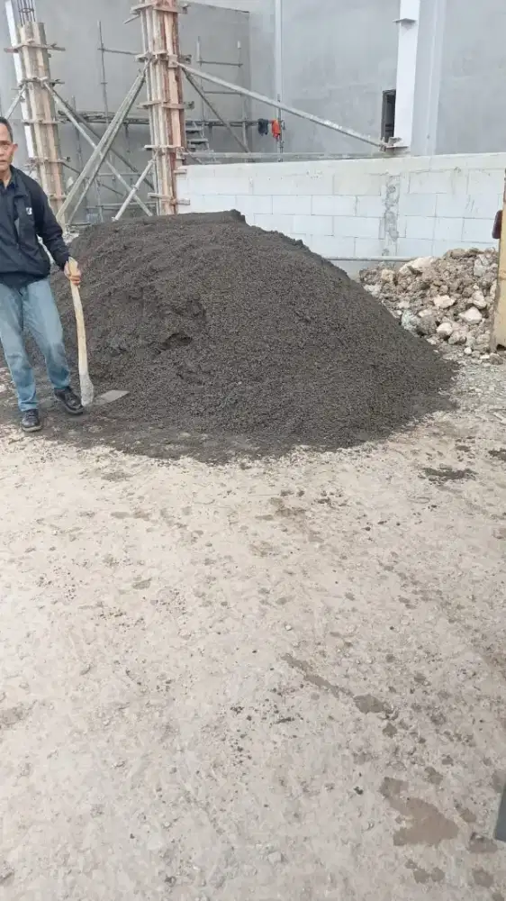 Split pasir cor abu batu limestone makadam sirdam