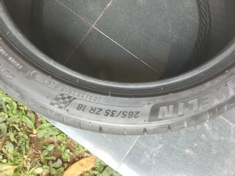 Ban michelin 265/35/18