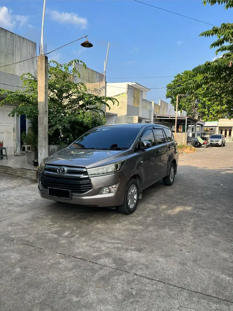 Innova V 2016 Low KM