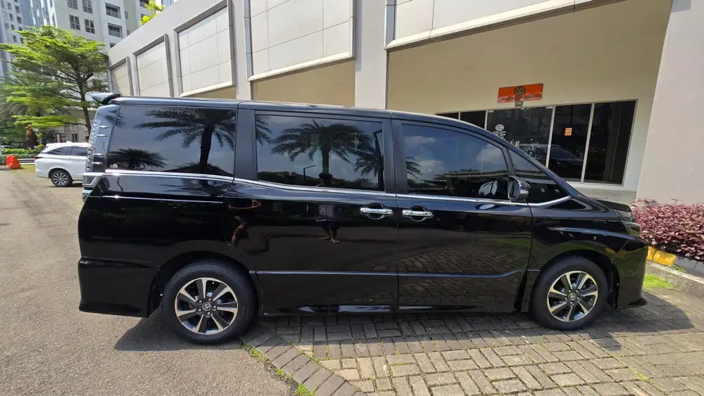 Toyota Voxy 2019 Bensin