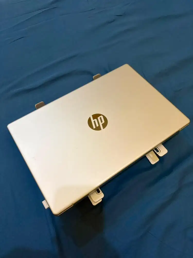 HP 14 RAYZEN 3 RAM 8GB