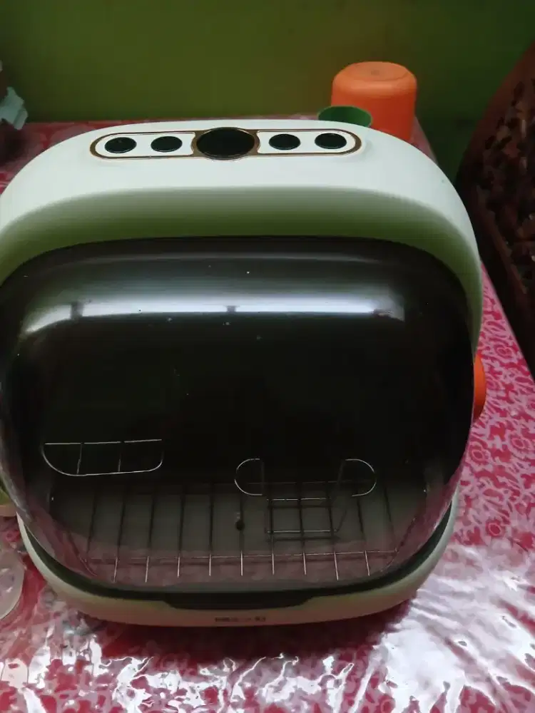 Baby bottle UV Sterilizer