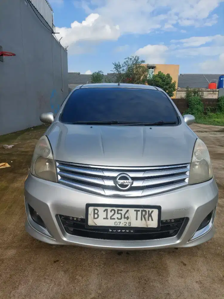 Dijual Grand Livina 2013 Manual