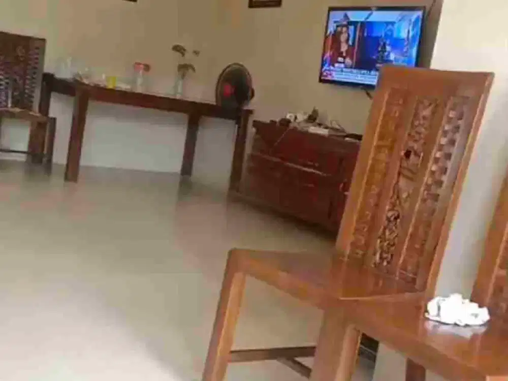 Dijual rumah + tanah luas Depok