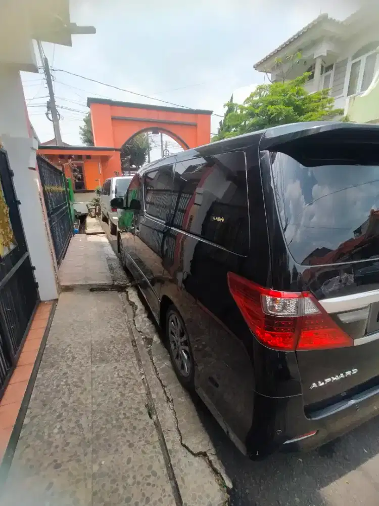 Toyota Alphard 2012 Bensin
