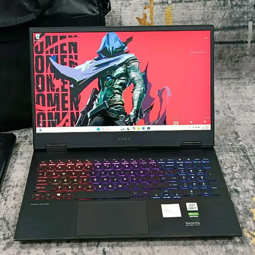 HP Omen 15 Core i7-10750H 16GB 1TB RTX 2060 6GB 160W Full HD 144Hz RGB