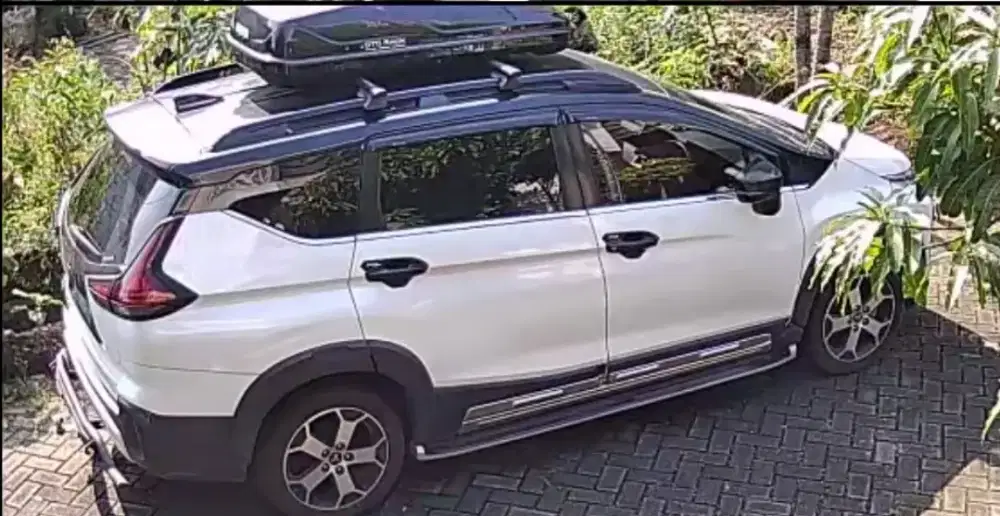 Xpander premium cross 2021