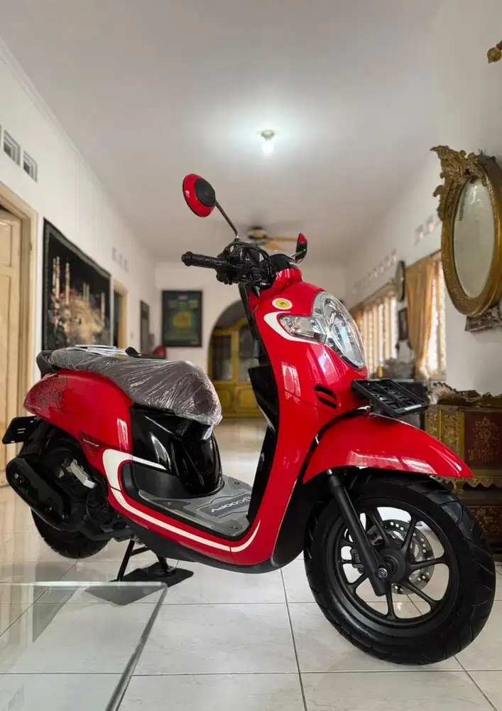 Honda Scoopy 2017 LOW KM