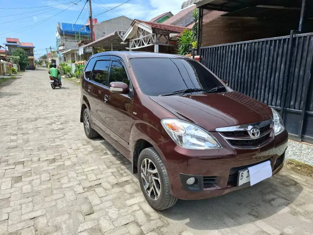 Mobil Simpanan Avanza Type G 1.3 Pajak Nov 2026