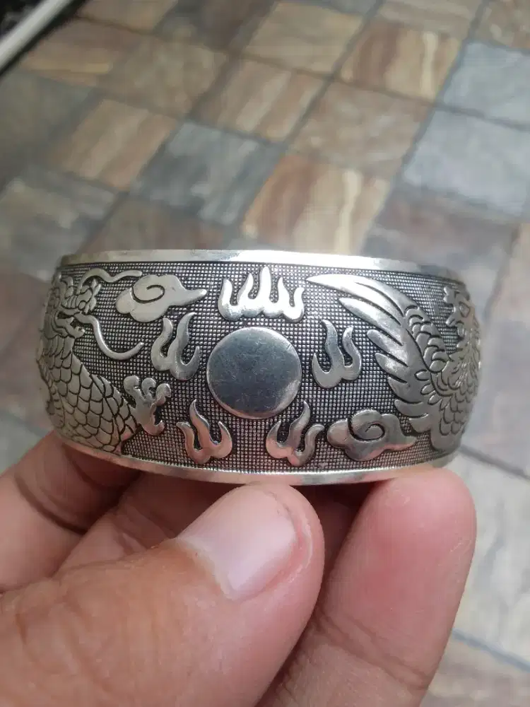 Gelang vintage antik