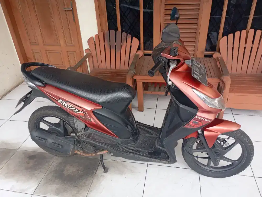 Dijual Beat karbu 2008 orisinil lengkap bring