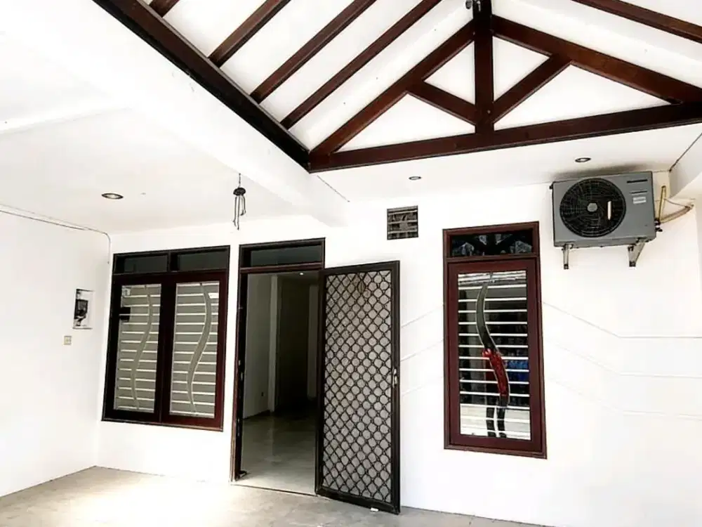 Dijual Rumah Babatan Pratama Minimalis Strategis Siap Huni