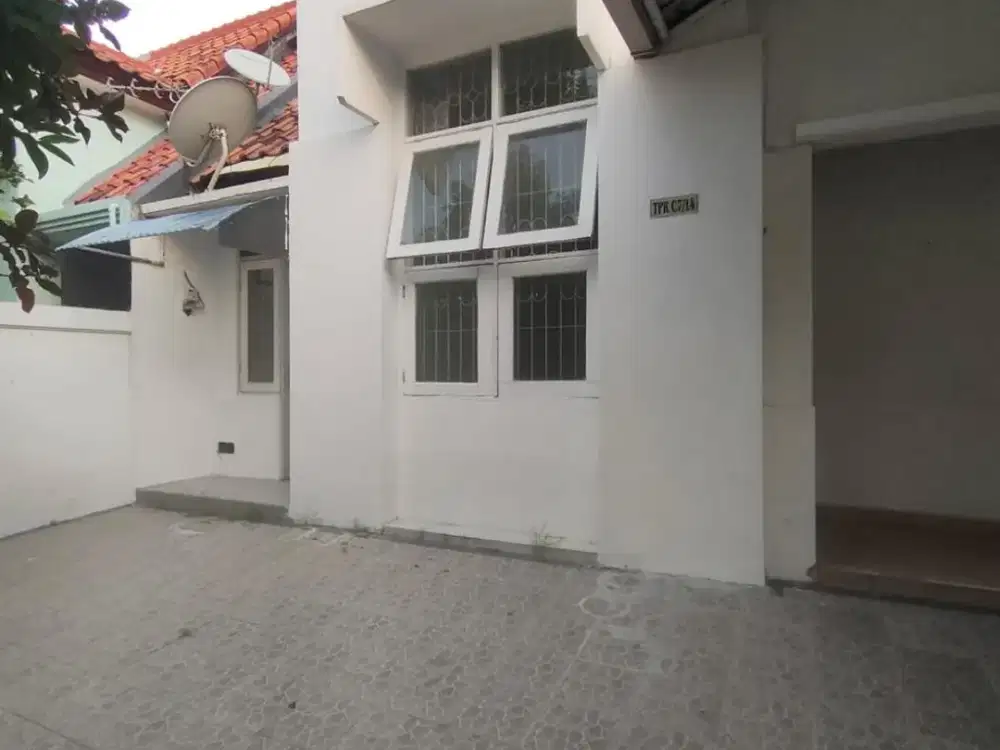 Bangunan 1.5 Lantai Rumah Taman Puspa Raya Dekat Pasar Modern Citraland