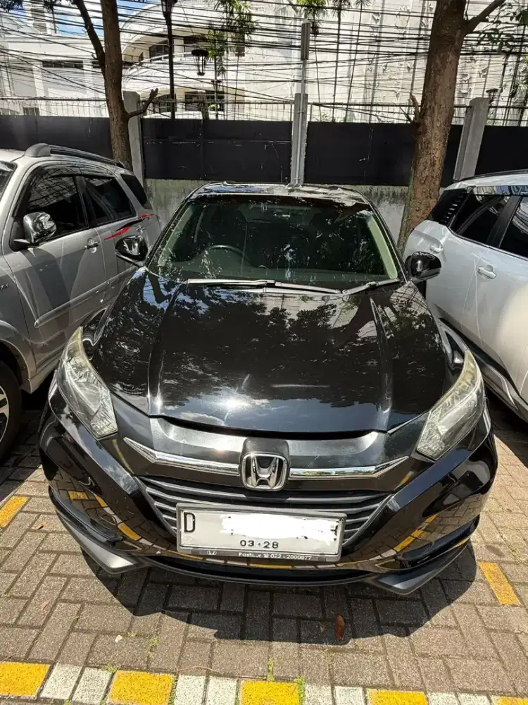 Honda HRV 2018 Tipe E Matic Warna Hitam