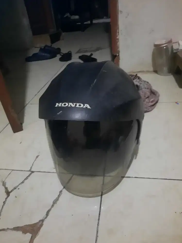Helm dari honda