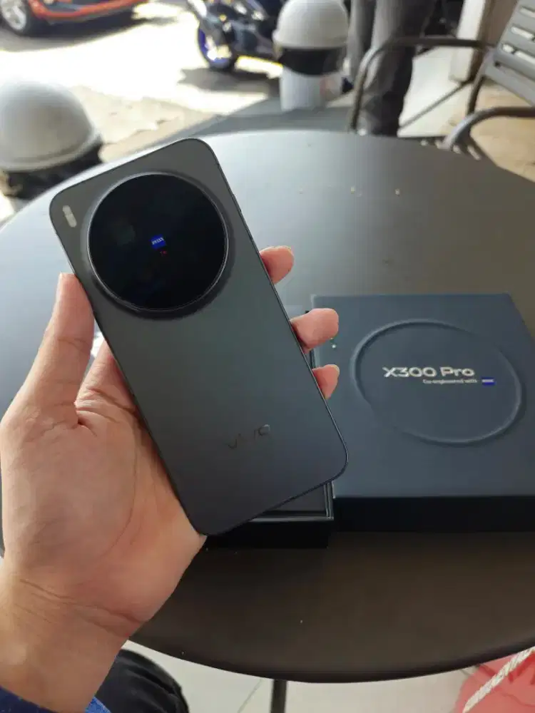 Vivo X300 pro 16/512gb resmi Unit PO garansi 2thn