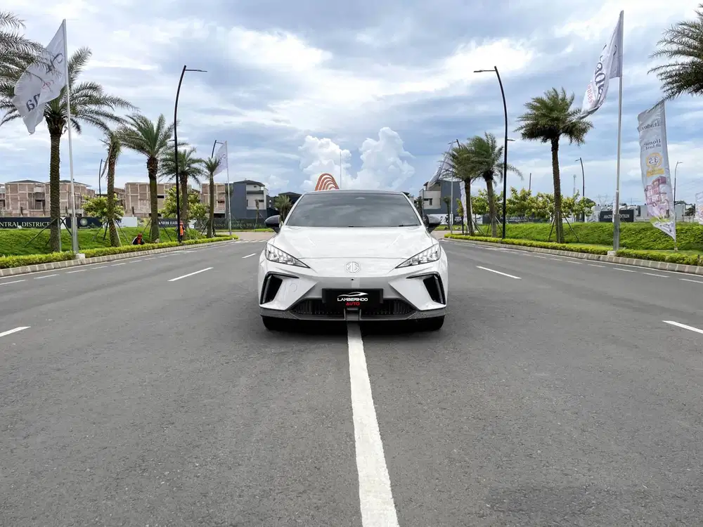 MG 4 EV MAGNIFY i-SMART 2024