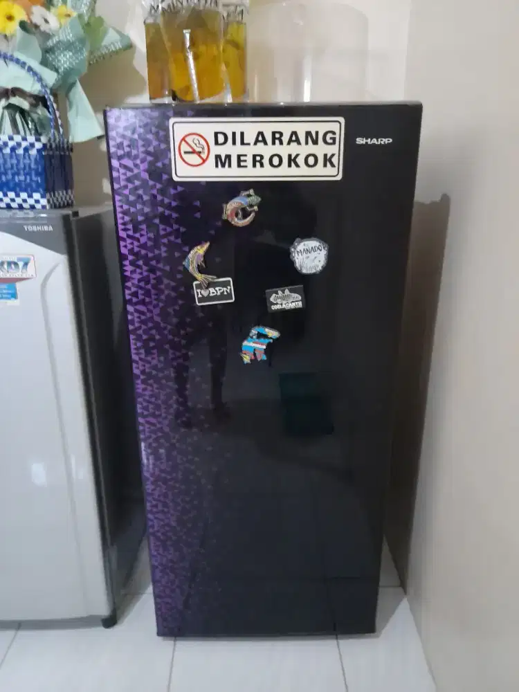 DIJUAL CEPAT KULKAS SHARP 1 PINTU