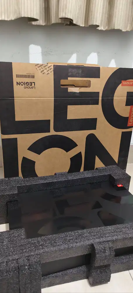 Lenovo Legion 7 16IRX9 (Gen 9, 2024) — 99% Mulus