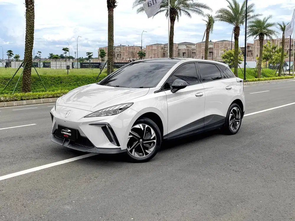 MG 4 EV MAGNIFY i-SMART 2024