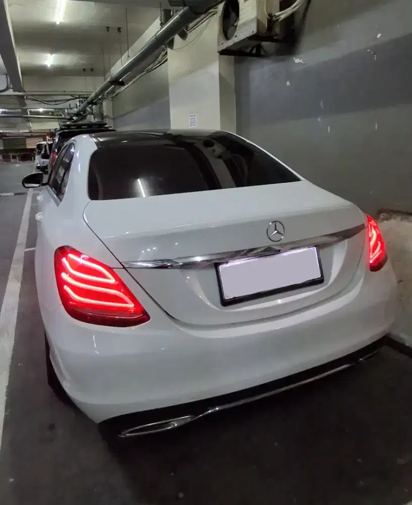 MURAH. Mercedes Benz C200 W205 2017 avg amg 2016 cla200 c250