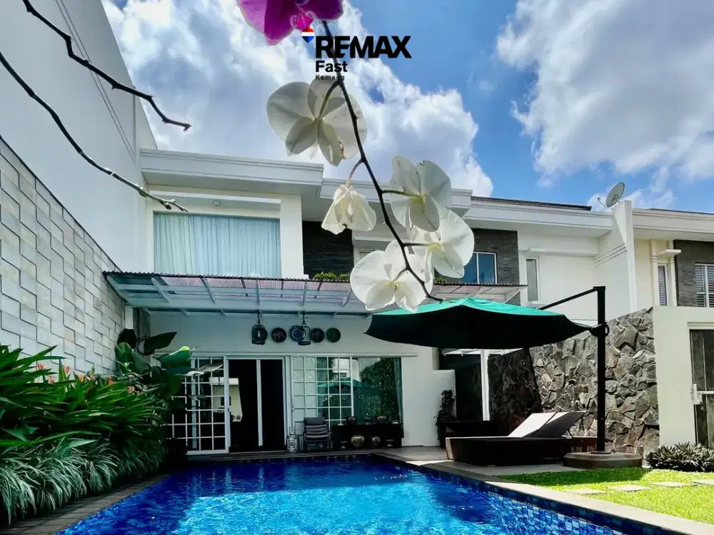 Dijual Rumah Asri & Eksklusif Jaksel | Kolam Renang & Taman Luas