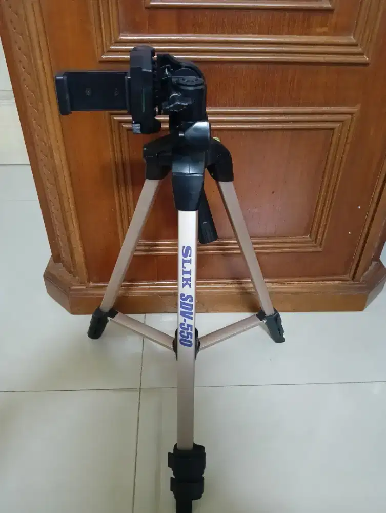 Tripod Camera dan Handohone