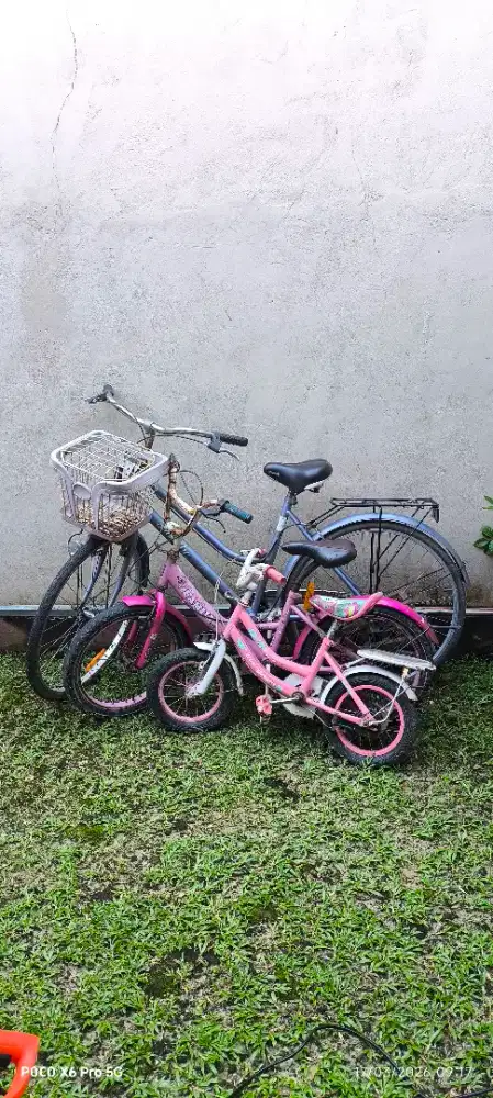 Dijual 3 buah sepeda