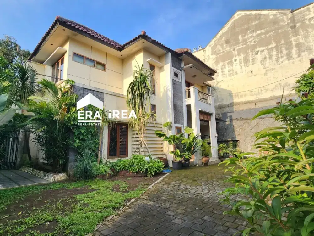 RUMAH 2 LANTAI DIJUAL DI SOLO BELAKANG NEO SOLO GRAND MALL - DEKAT STADION SRIWEDARI DAN PUSAT BISNIS SOLO