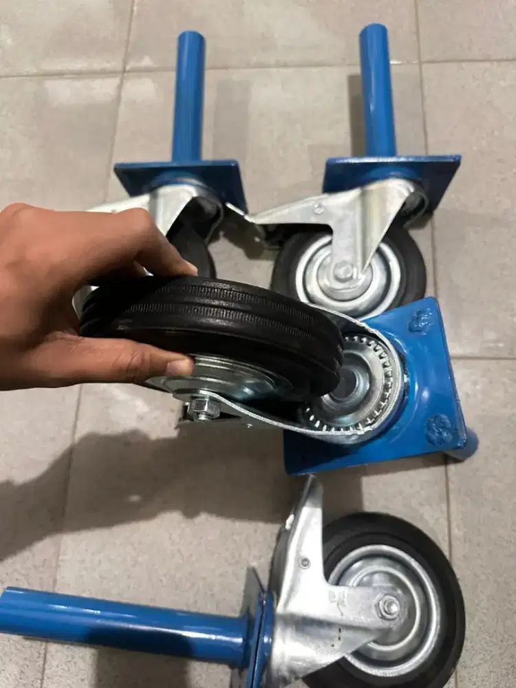Roda caster skafolding