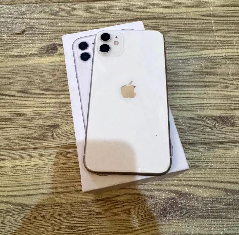 iPhone 11 64GB ex Garansi Inter Battery Health 83%