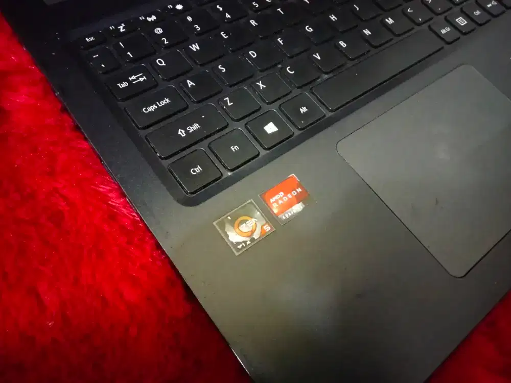 Acer aspire5 a515-44/AMD RYZEN 5-4500u/ram8gb/ssd 256gb/VGA AMD Radeon