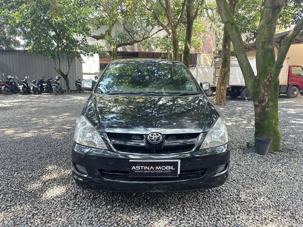 TOYOTA KIJANG INNOVA 2.0 V MT 2006 MANUAL BENSIN