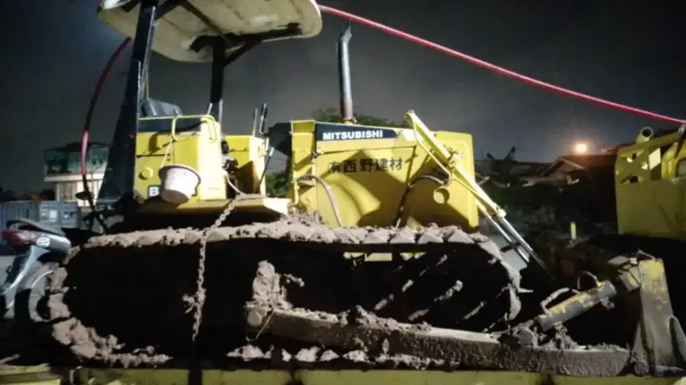 Dumptruck index 7m³ excavator pc 75 wales 4-6 ton