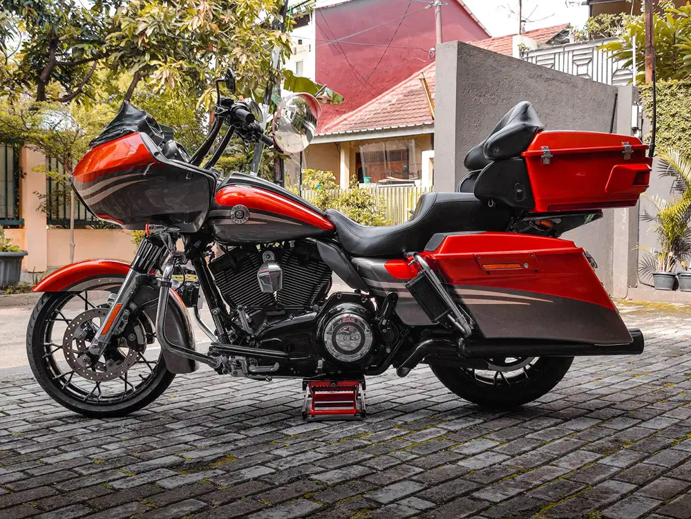 Harley Davidson Road Glide CVO Screaming Eagle 2013 FP TT Roadglide