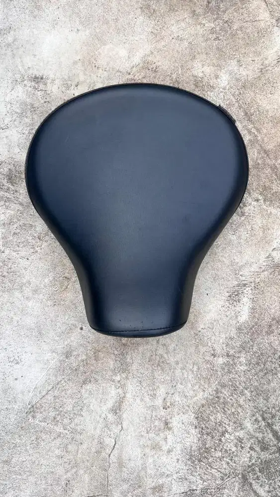 Low Rider seat Royal Enfield Classic 350 Reborn