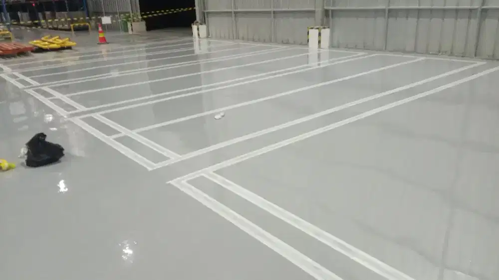 Tukang cat Epoxy lantai