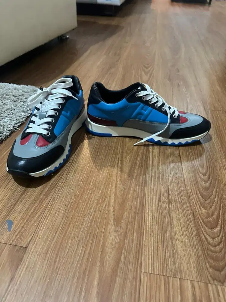 Second like new no box