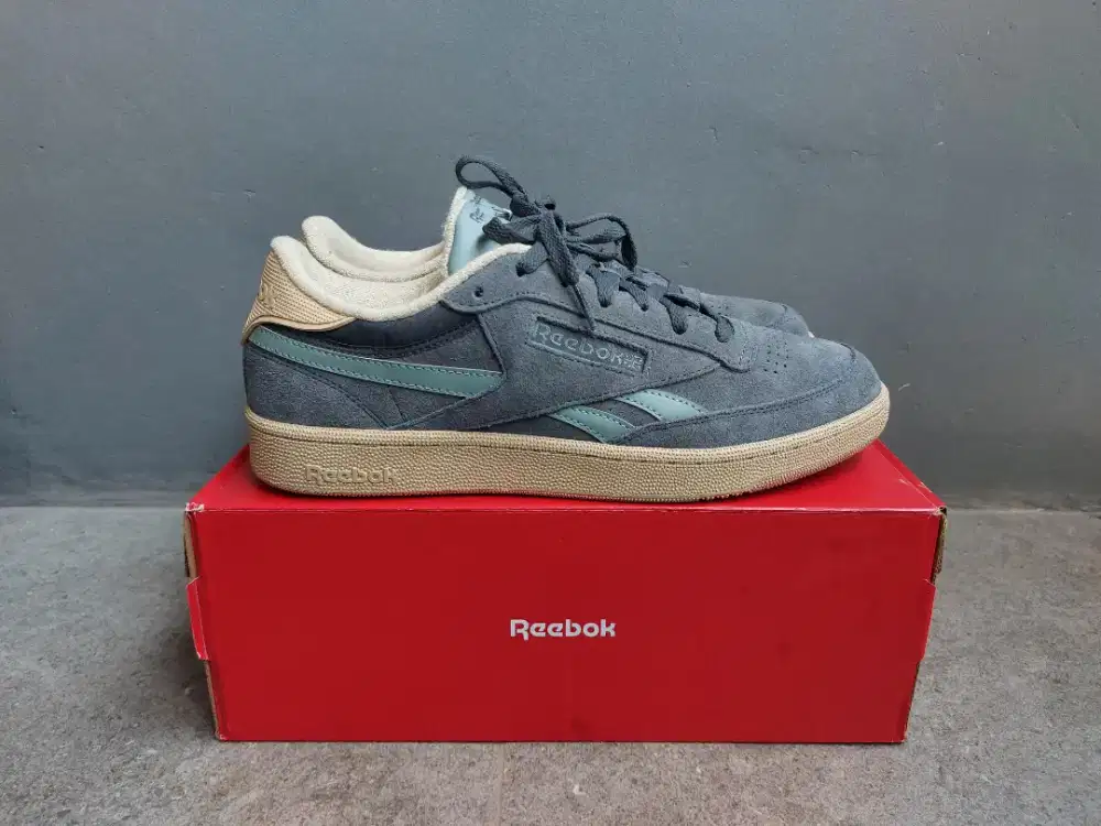 Sepatu Reebok Club C Revenge Vintage