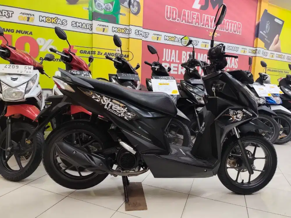 Pajak Hidup ^ Honda Beat Street th 2022