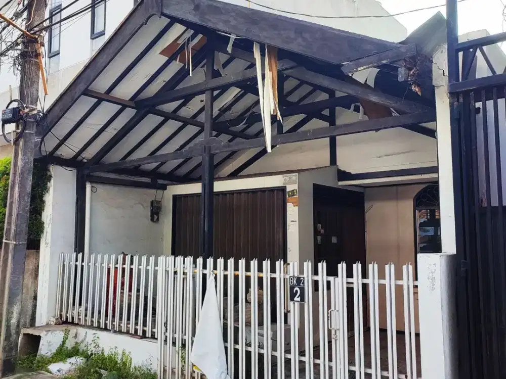 Rumah lama Tengah Kota, Strategis dekat Mall Kelapa Gading Jakarta