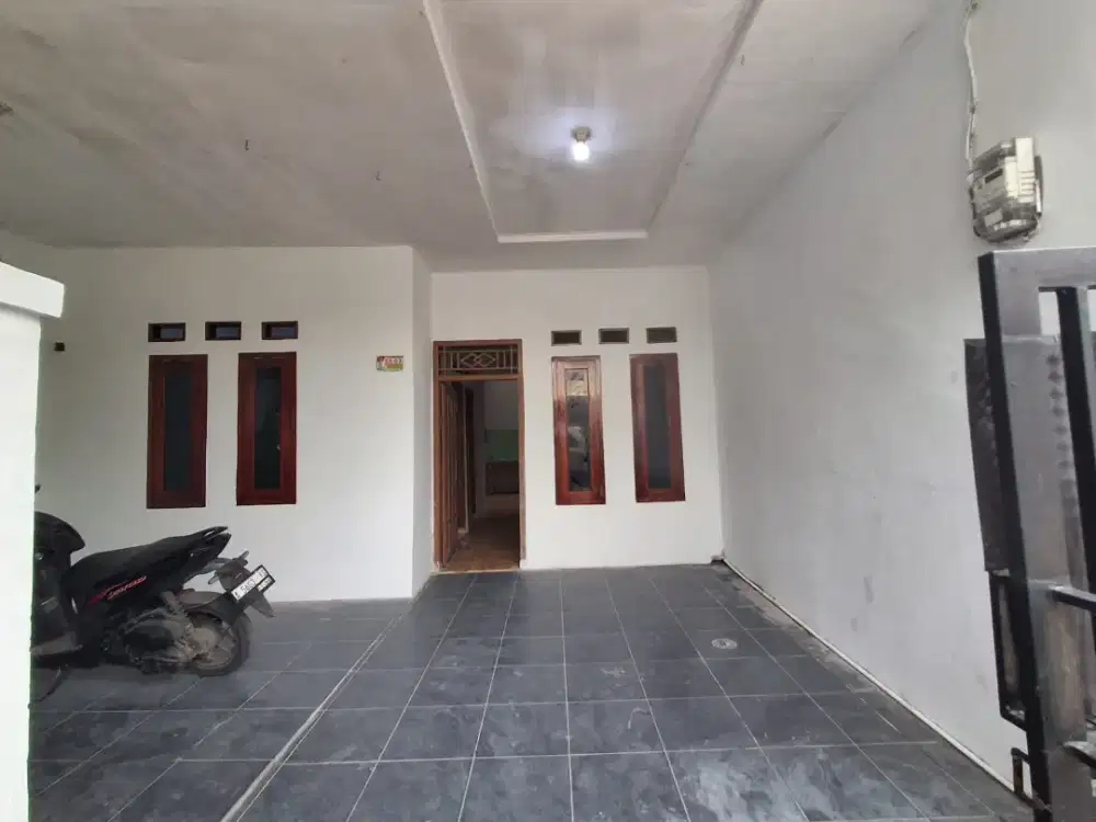 Disewakan bulanan rumah baru renovasi disepatan