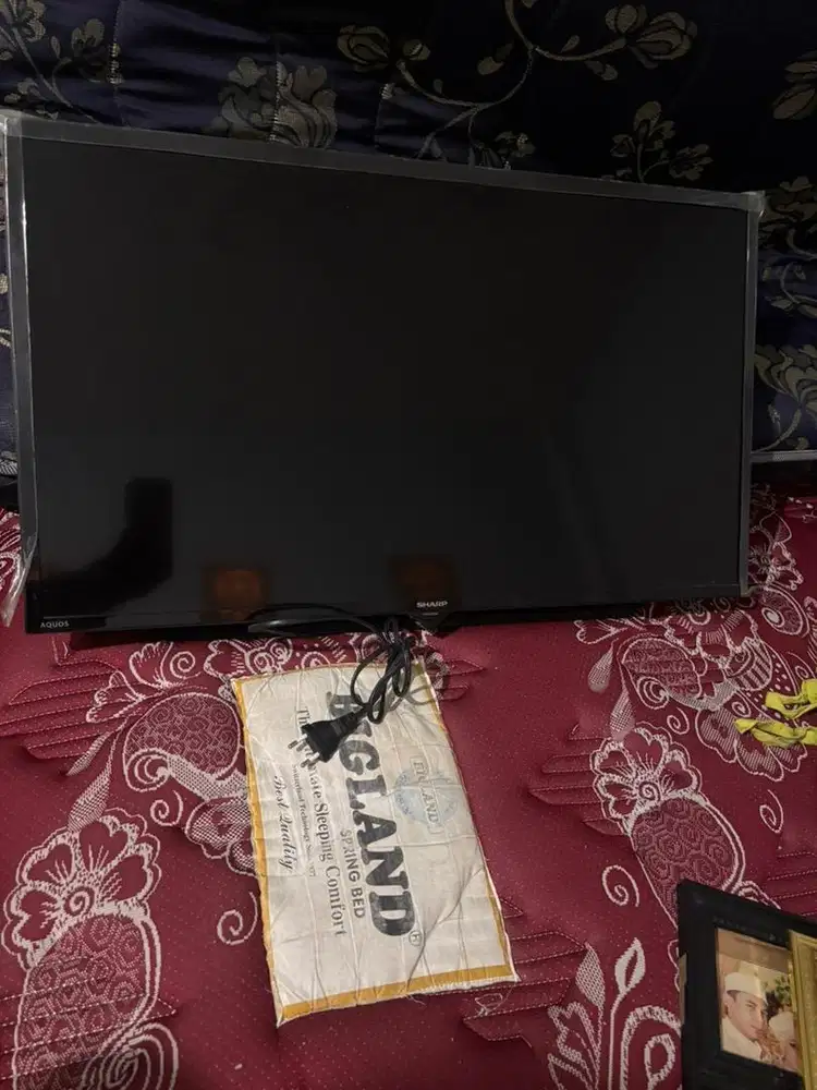 Di jual TV Sharp 32inch