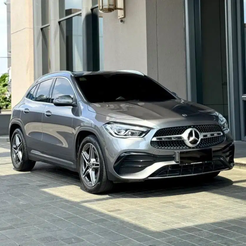 (CASH) Mercedes Benz GLA200 AMG 2022